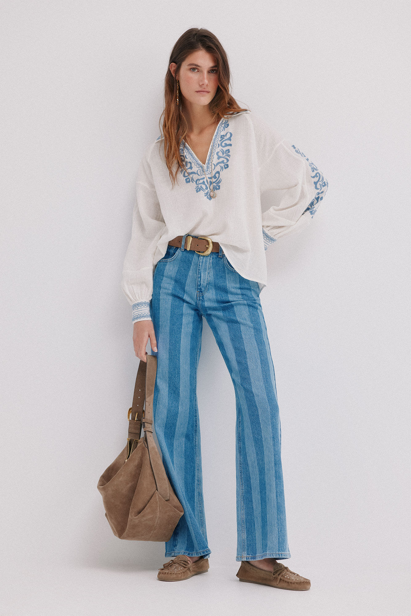 Hoss Intropia Carla. Embroidered blouse Ivory