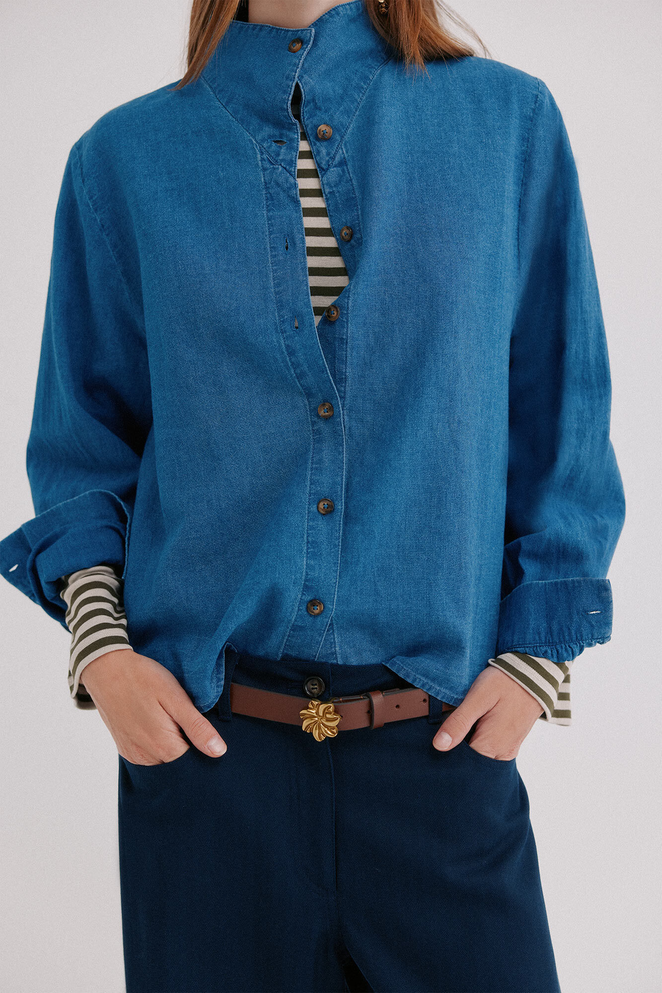 Hoss Intropia Coria. Camisa denim Azul marino