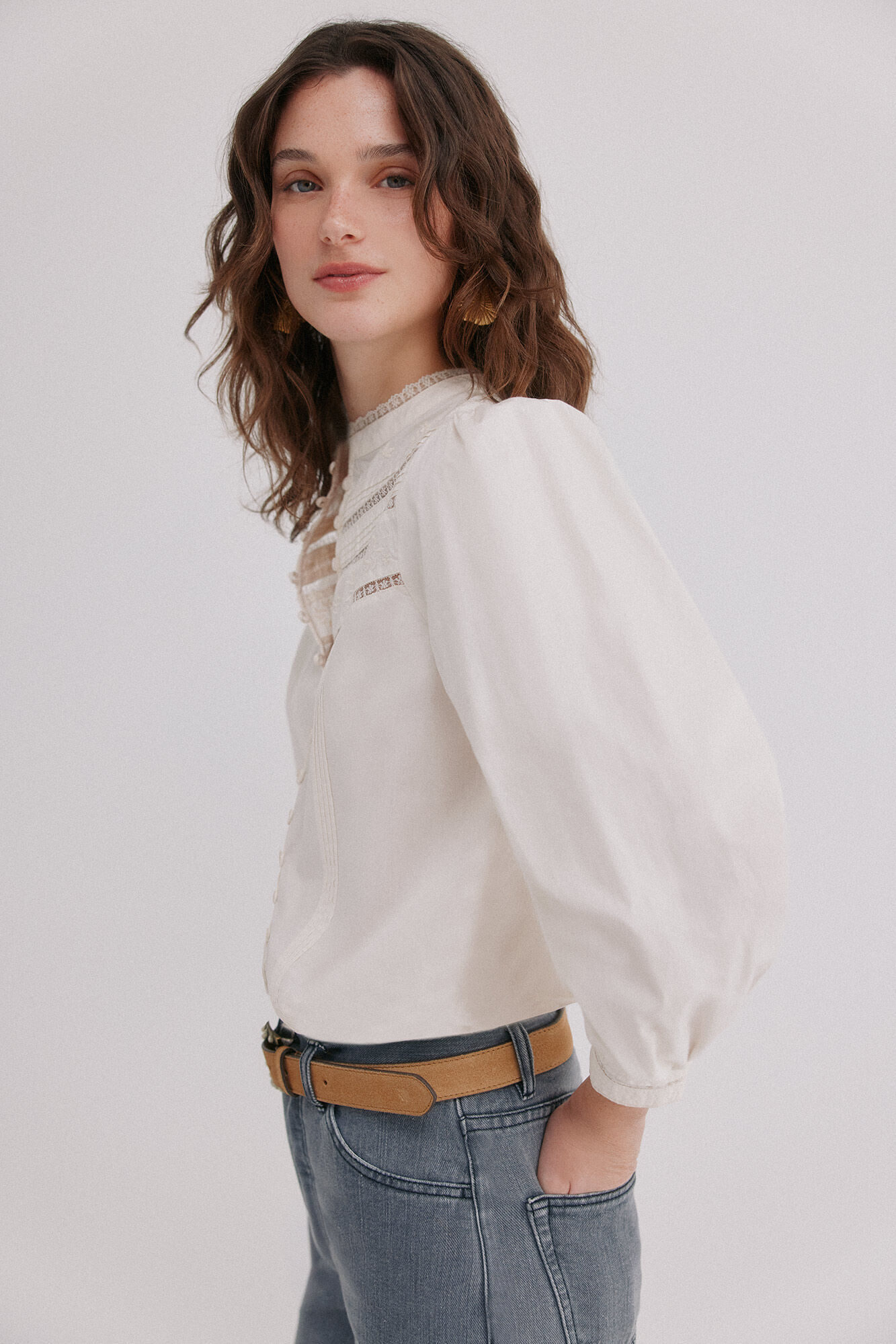 Hoss Intropia Catherine. Blusa rom&aacute;ntica Beige