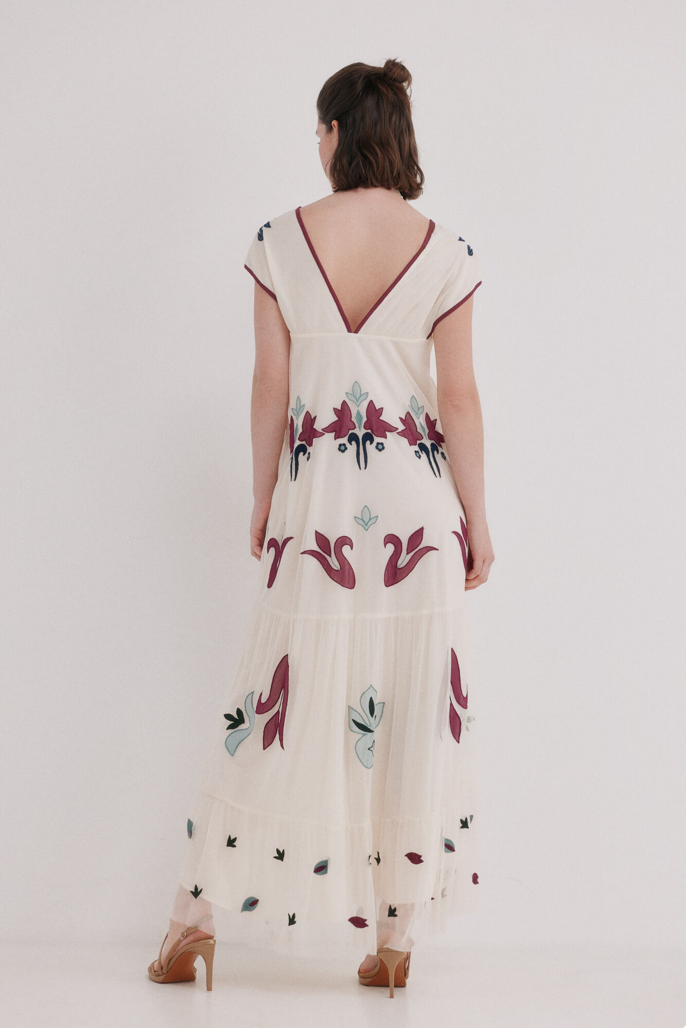 Hoss Intropia Aiora. Vestido rom&acirc;ntico white