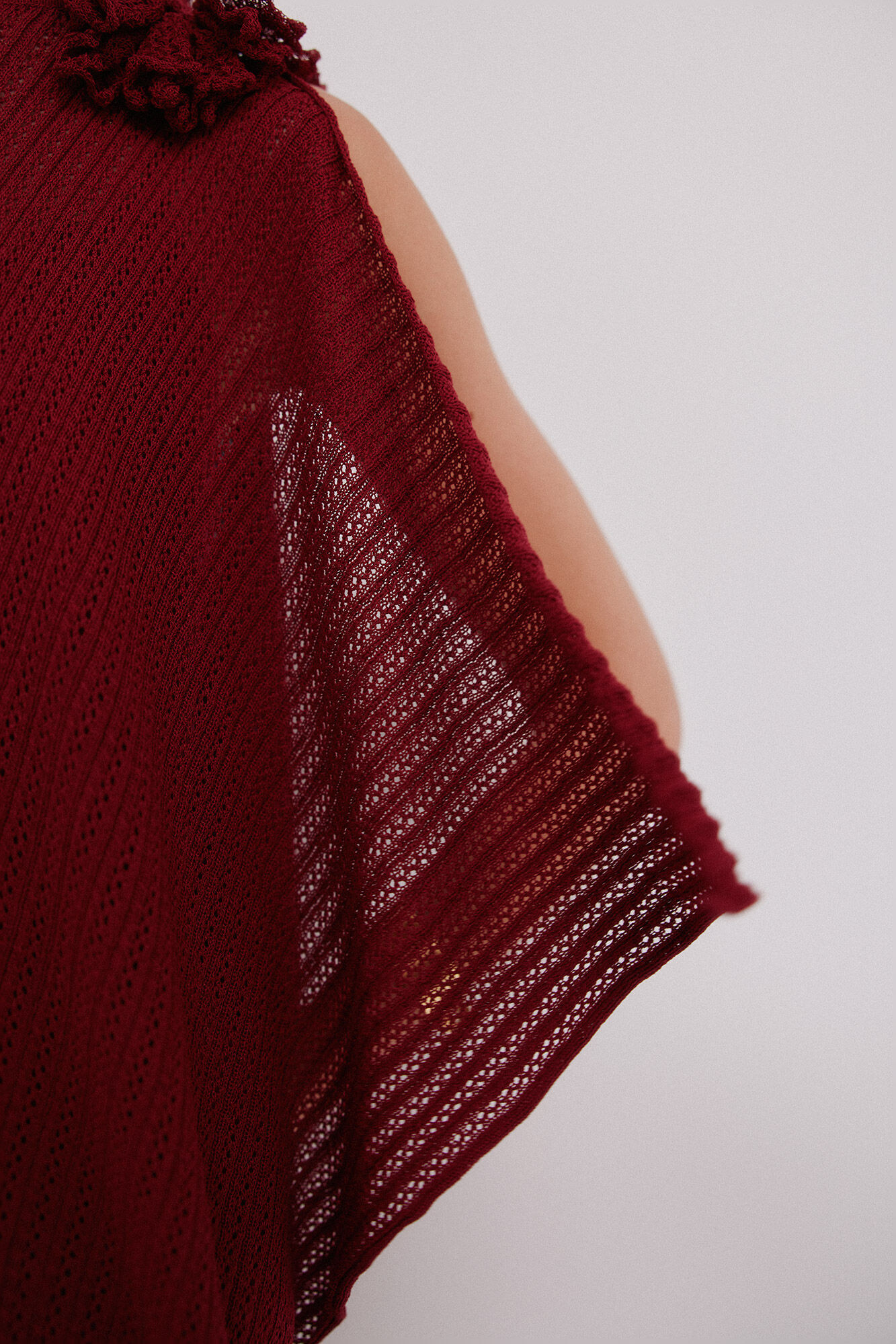 Hoss Intropia Noem&iacute;. Capa de tricot Vino