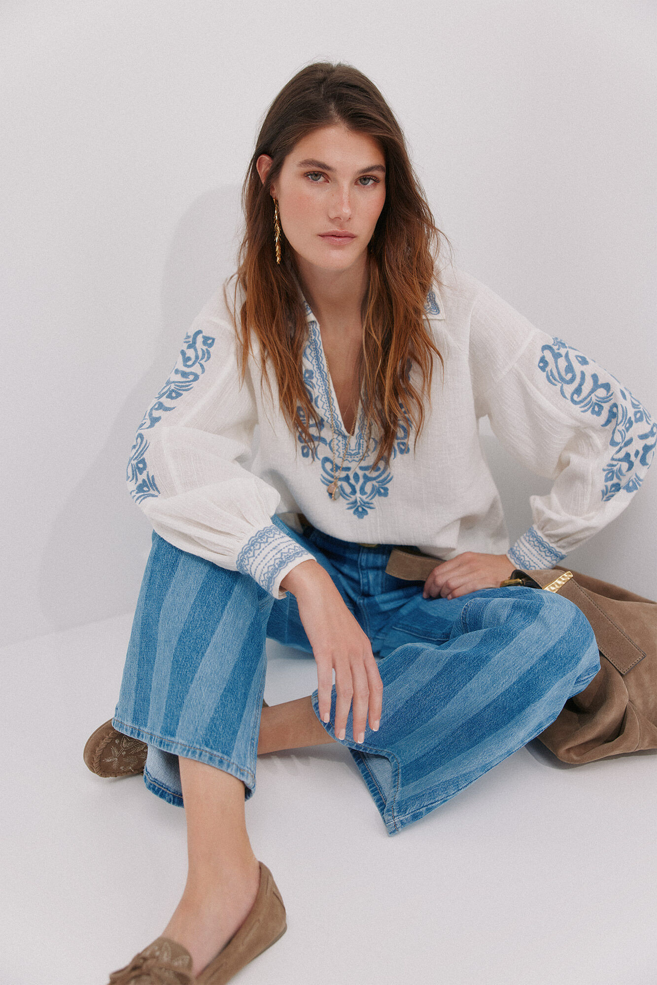 Hoss Intropia Carla. Embroidered blouse Ivory