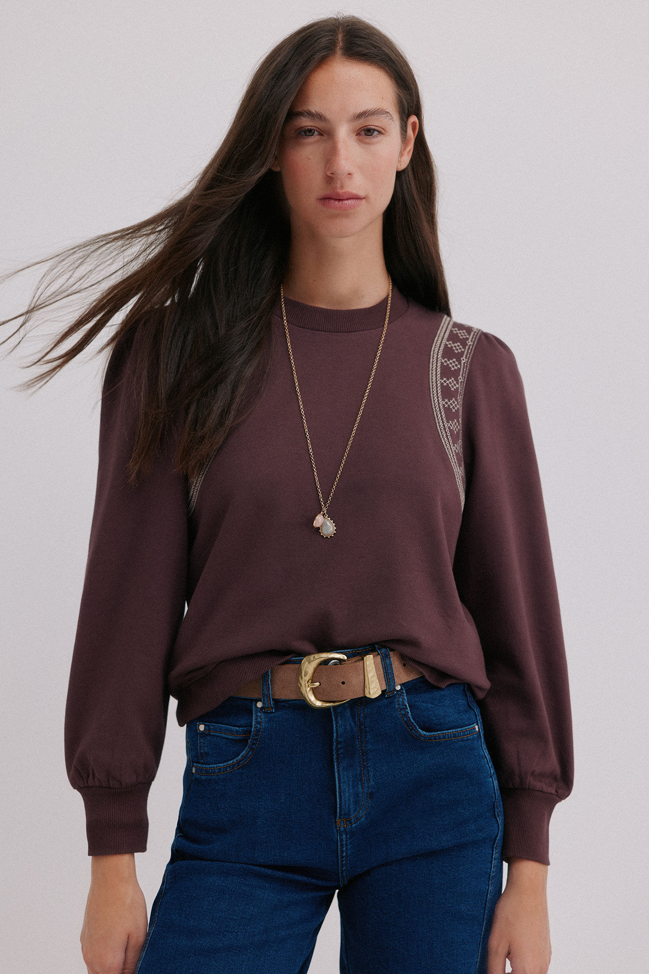 Hoss Intropia Marta. Sudadera bordada