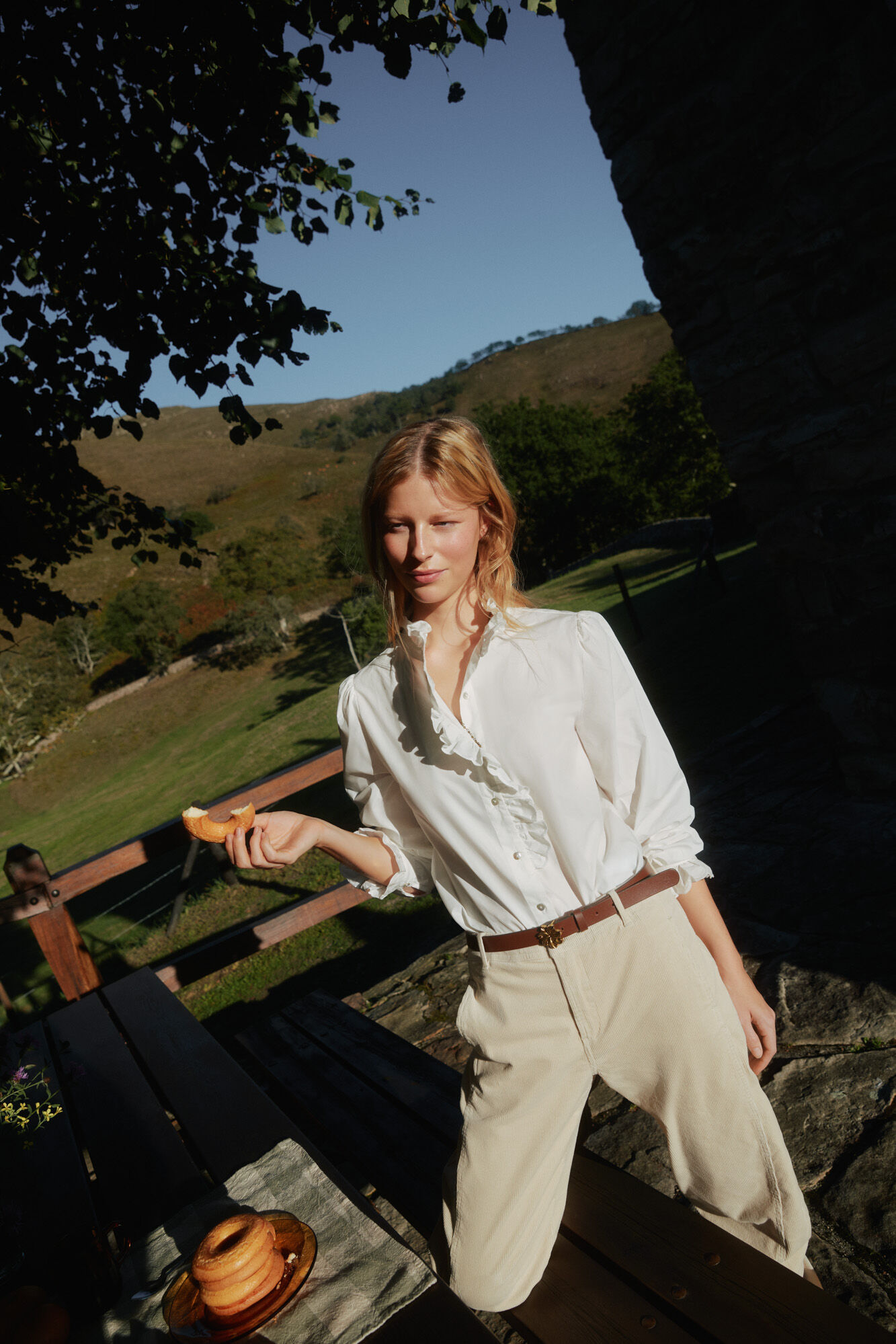 Hoss Intropia Clea .Camisa volante