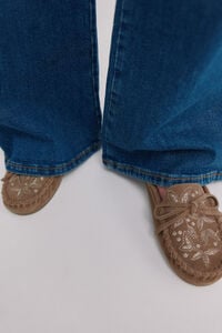 Hoss Intropia Marcela. Mocasines bordados de serraje