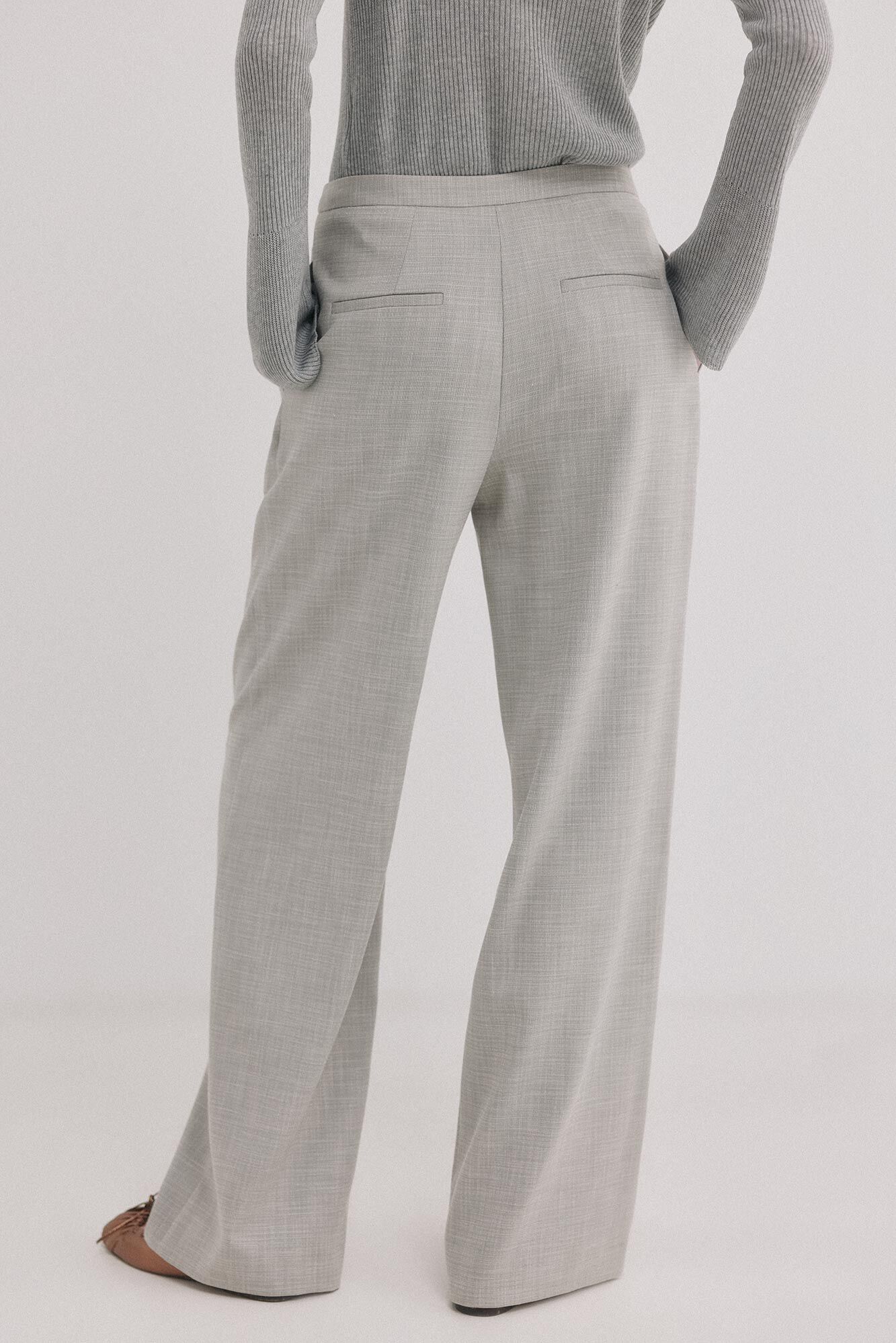 Hoss Intropia Bimba. Pantalones de traje Gris