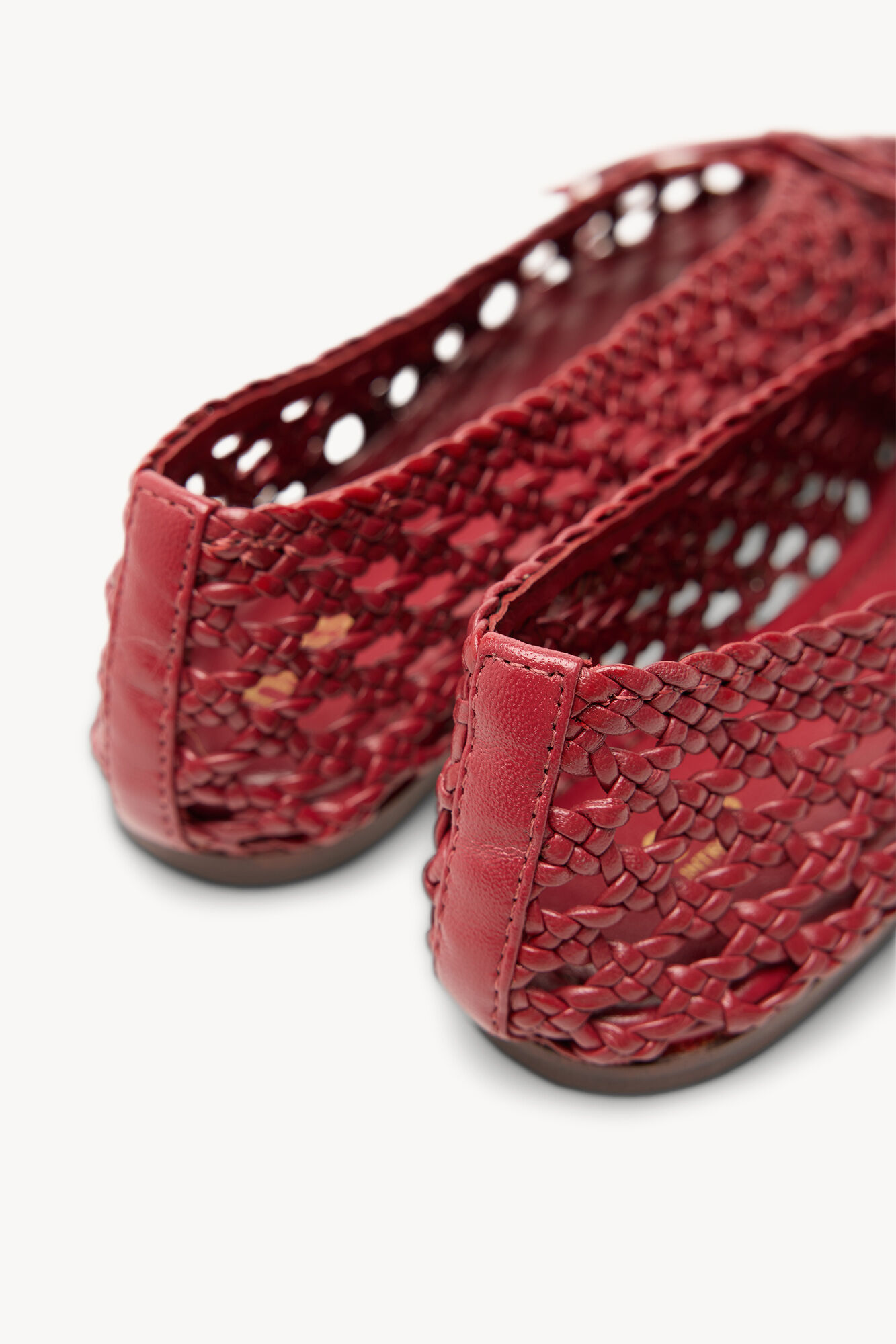 Hoss Intropia Martina. Bailarinas piel trenzada rojo