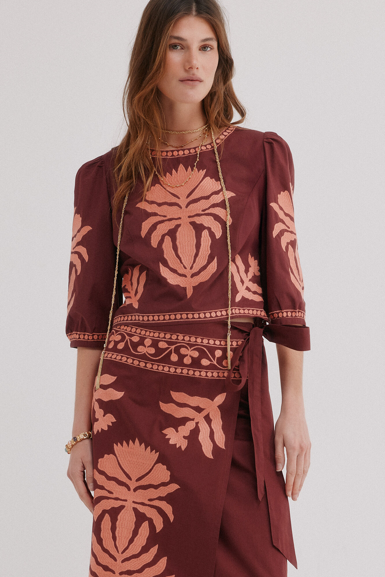 Hoss Intropia Guadalupe. Blusa de algod&oacute;n Granate