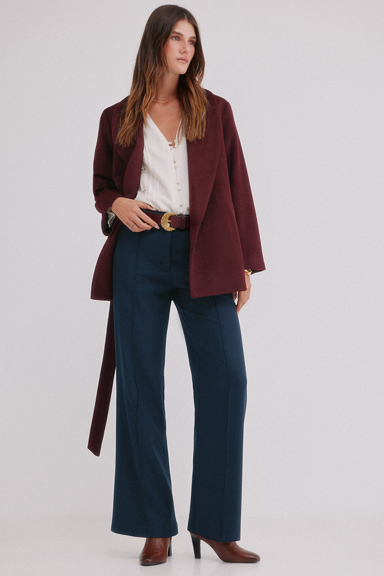 Hoss Intropia Filippa. Abrigo con cintur&oacute;n Vino