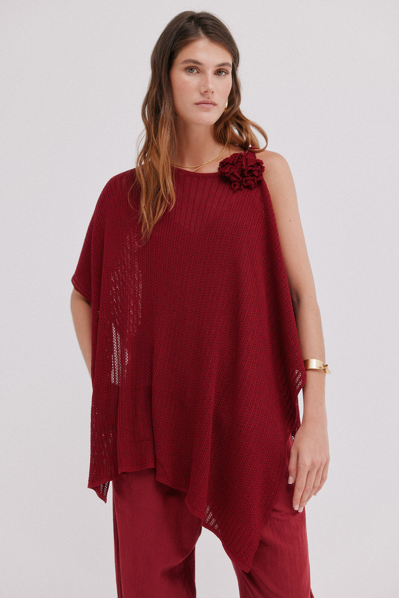 Hoss Intropia Noem&iacute;. Capa de tricot Vino