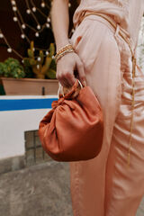 Hoss Intropia Nora. Bolso de sat&eacute;n Coral