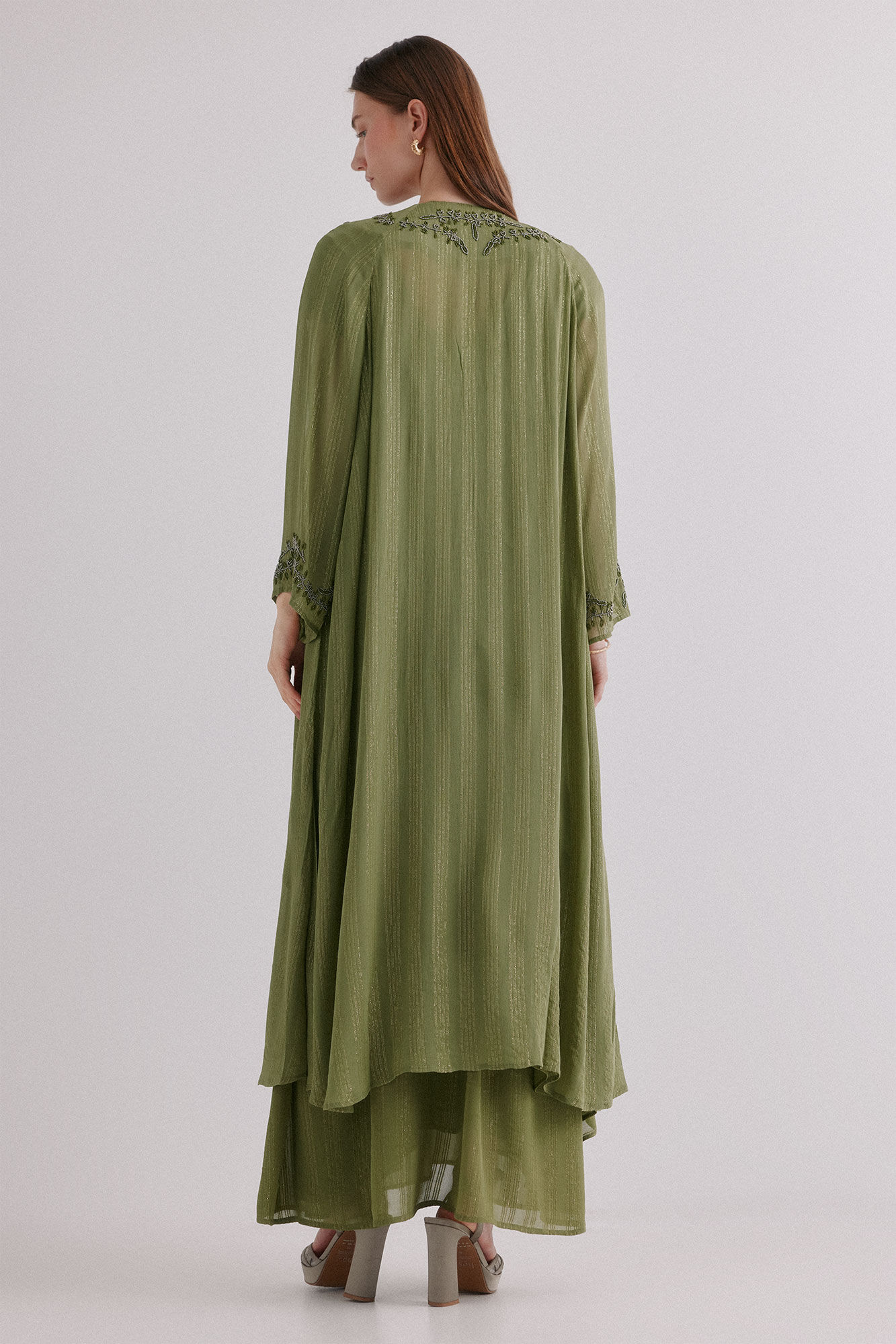 Hoss Intropia Zena. Kimono bordado Verde