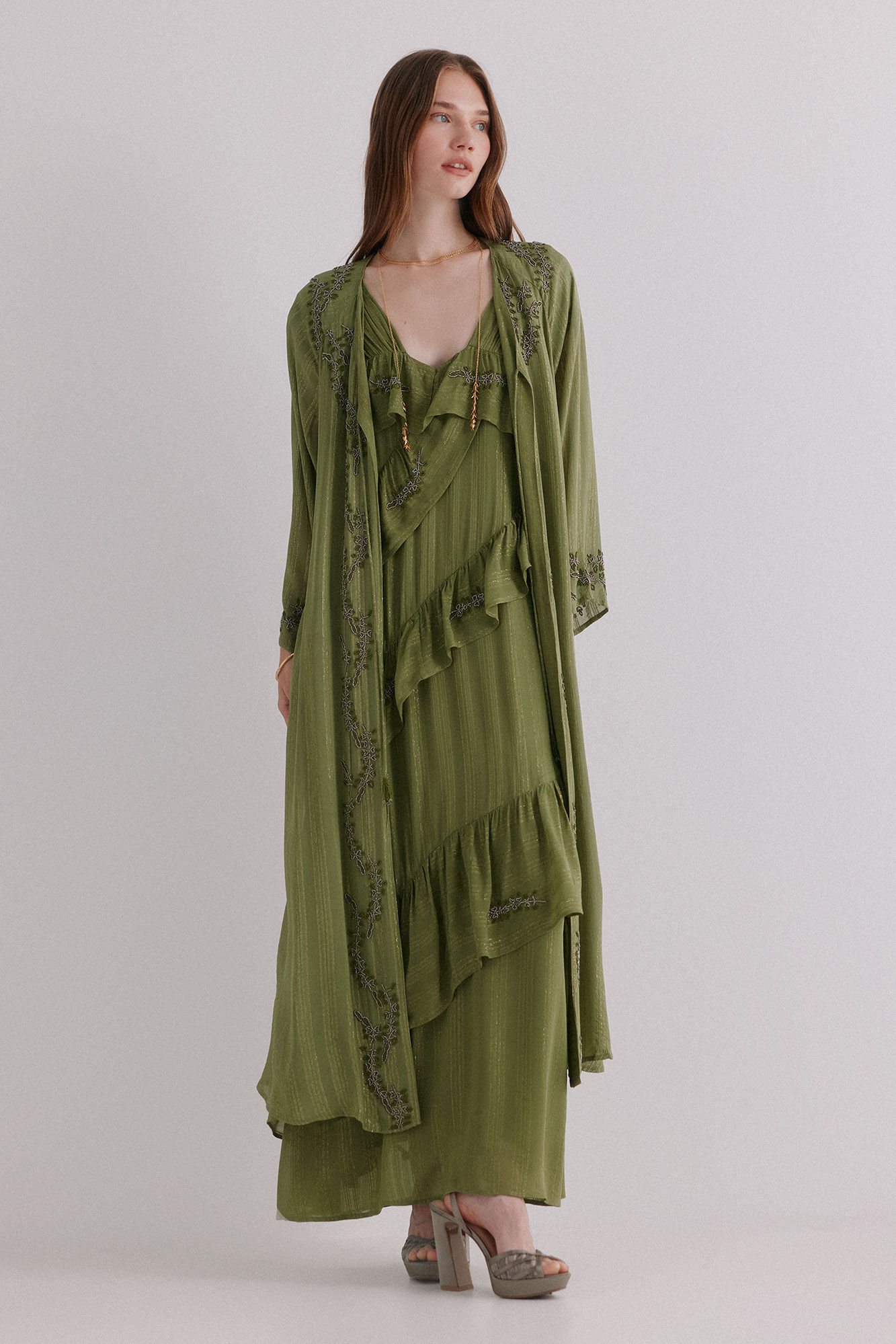 Hoss Intropia Zena. Kimono bordado Verde