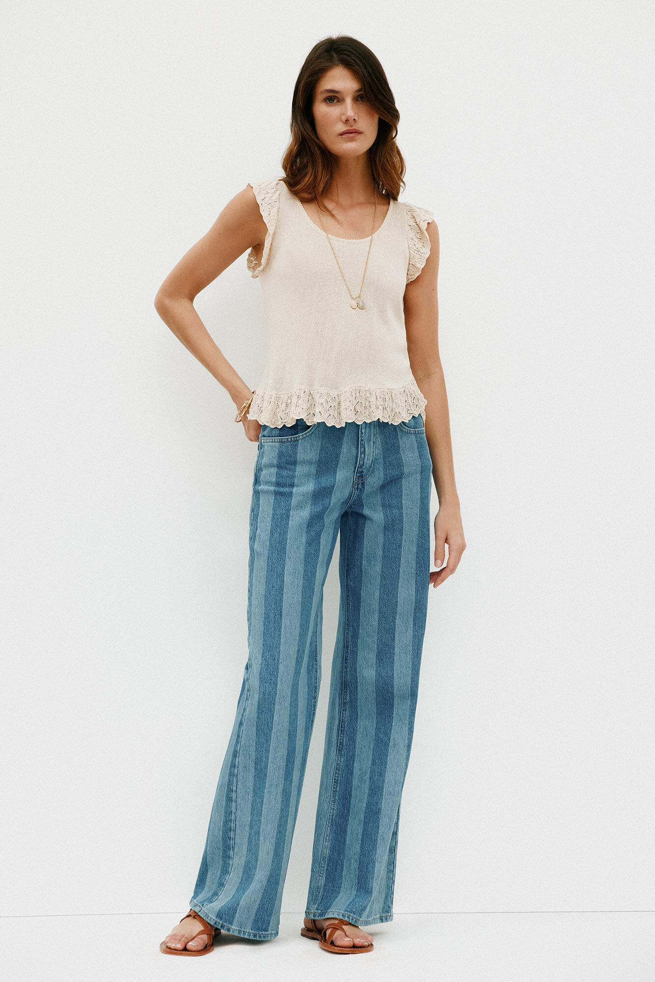 Hoss Intropia Nadia. Flounced top Ivory