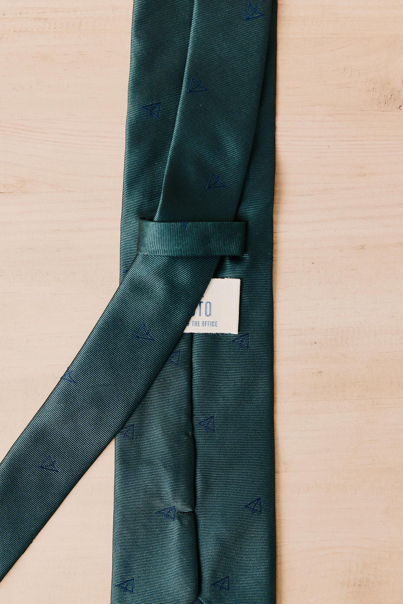 OOTO All-over tie