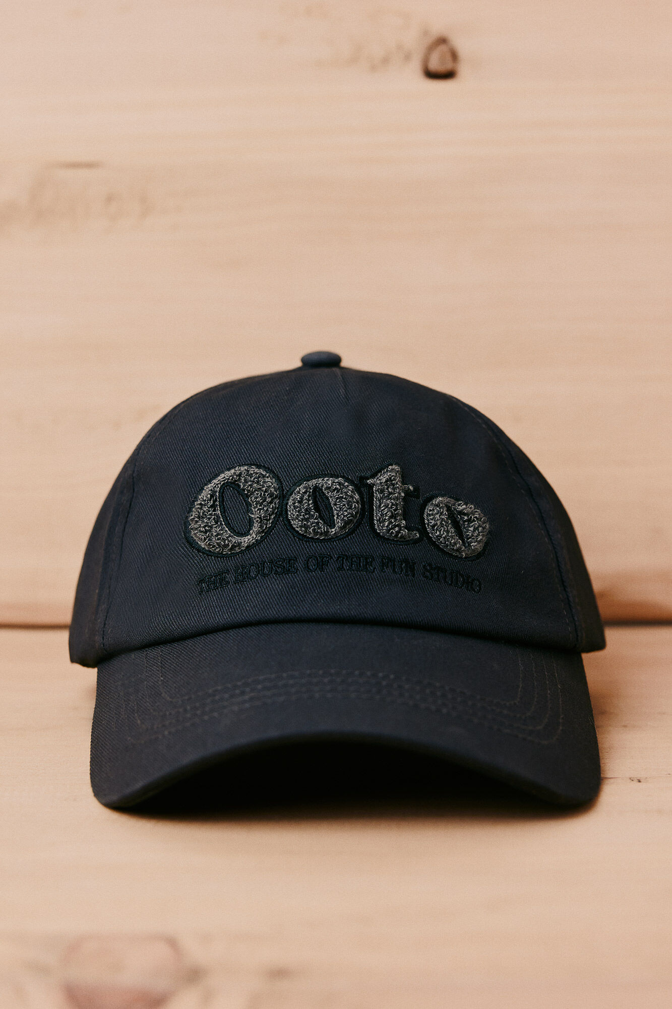 OOTO Gorra visera textil Gris