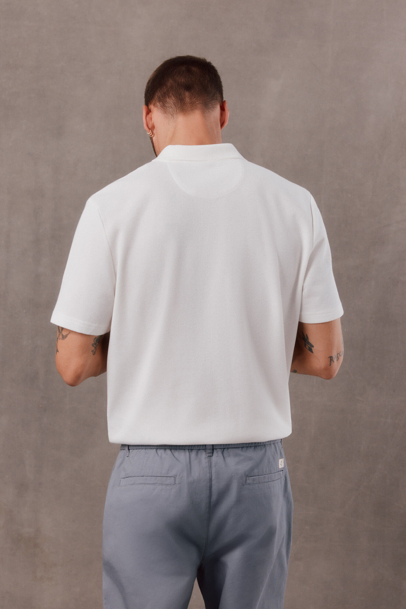 OOTO Polo de textura com gola aberta Branco