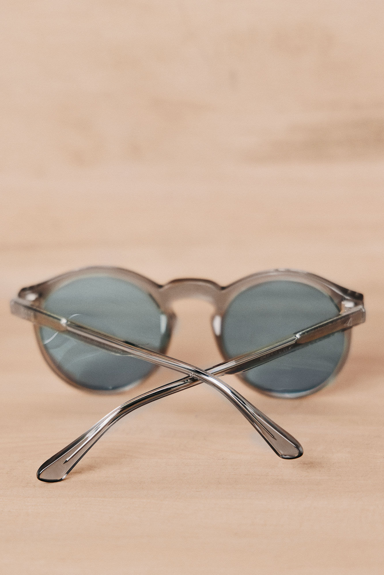 OOTO Round acetate sunglasses Dark grey