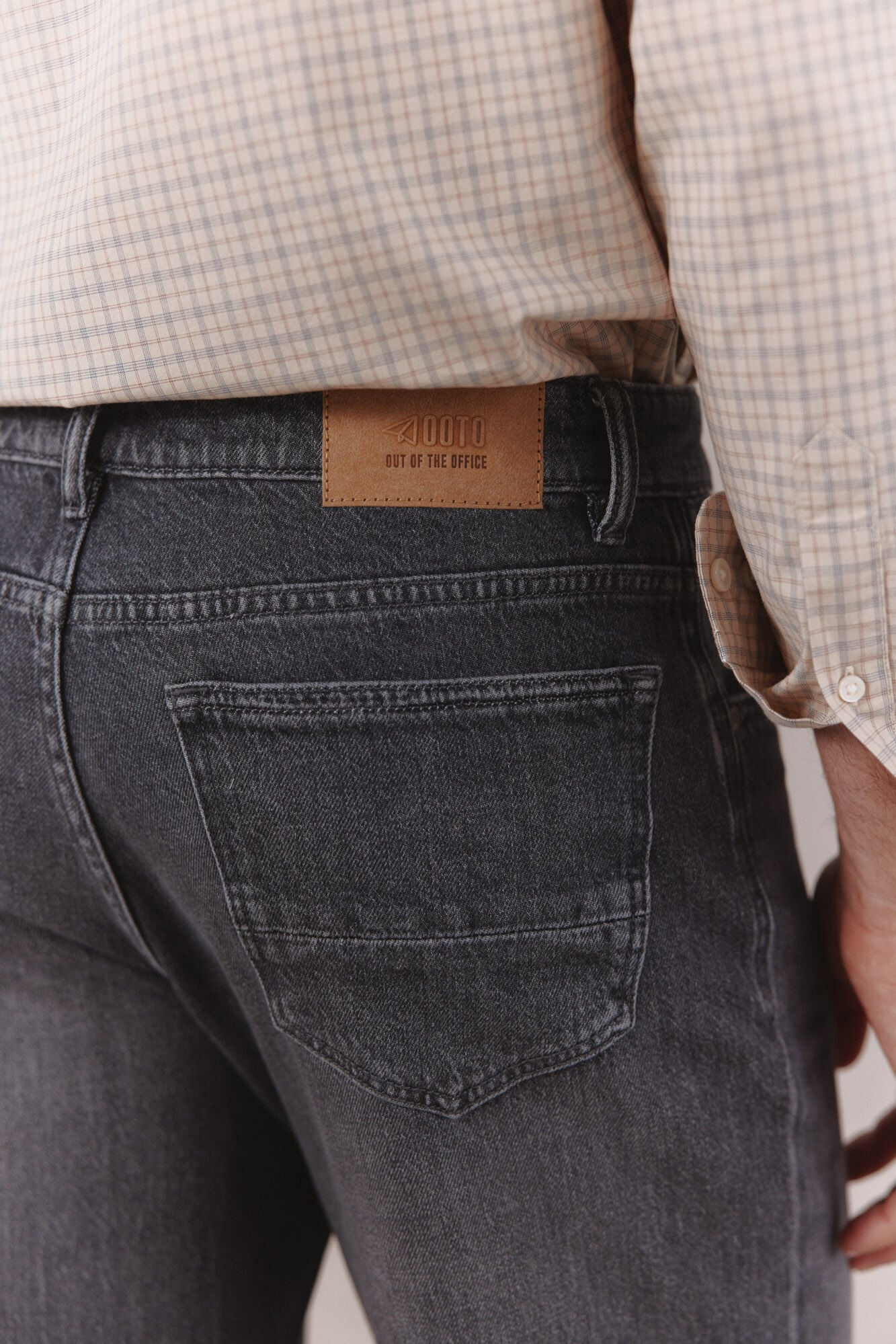 OOTO Cal&ccedil;as jeans straight fit Cinzento