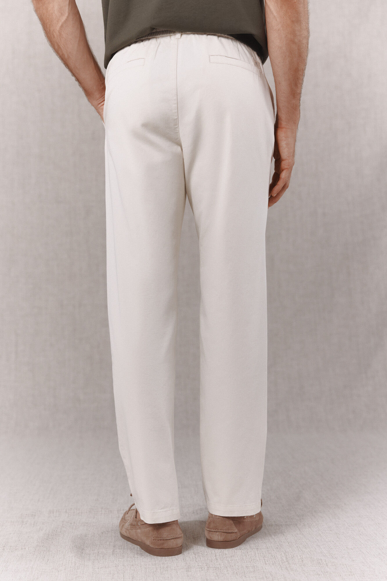 OOTO Regular elasticated chinos Ivory