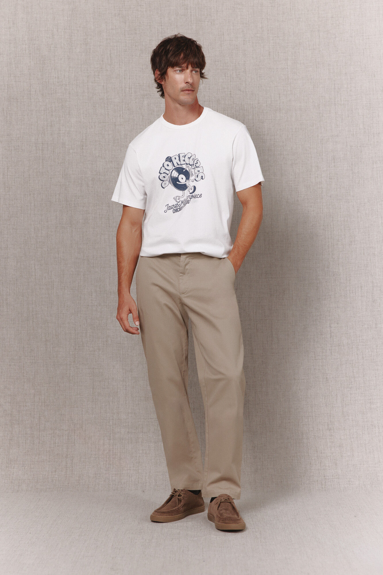 OOTO T-shirt gr&aacute;fica lavada