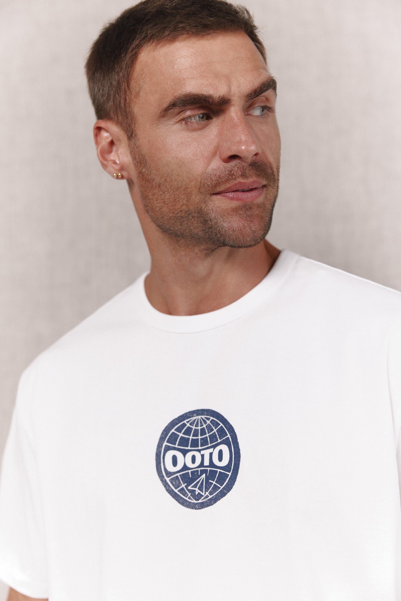 OOTO T-shirt gr&aacute;fica Branco