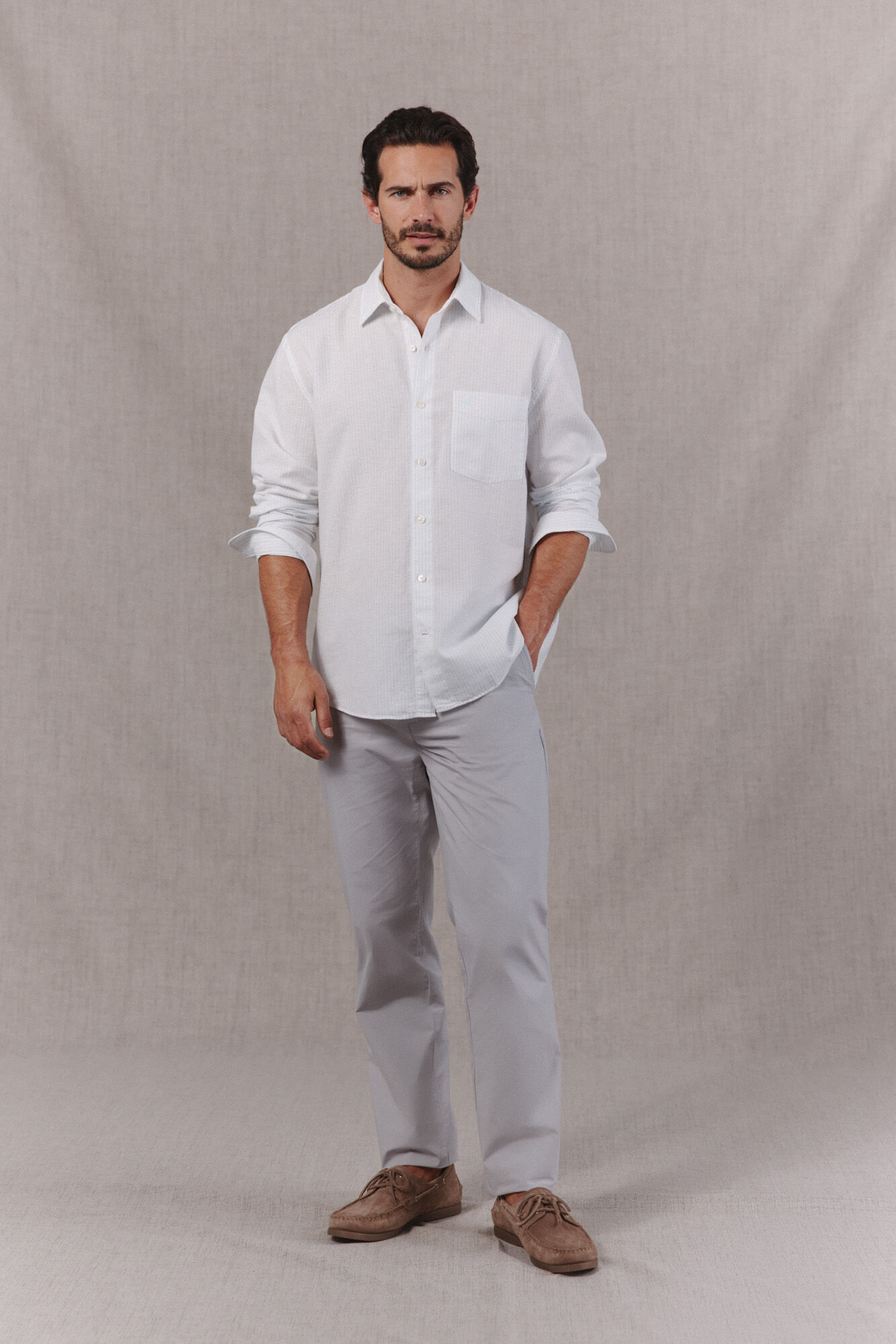 OOTO Camisa em algod&atilde;o e linho &agrave;s riscas de manga comprida Branco
