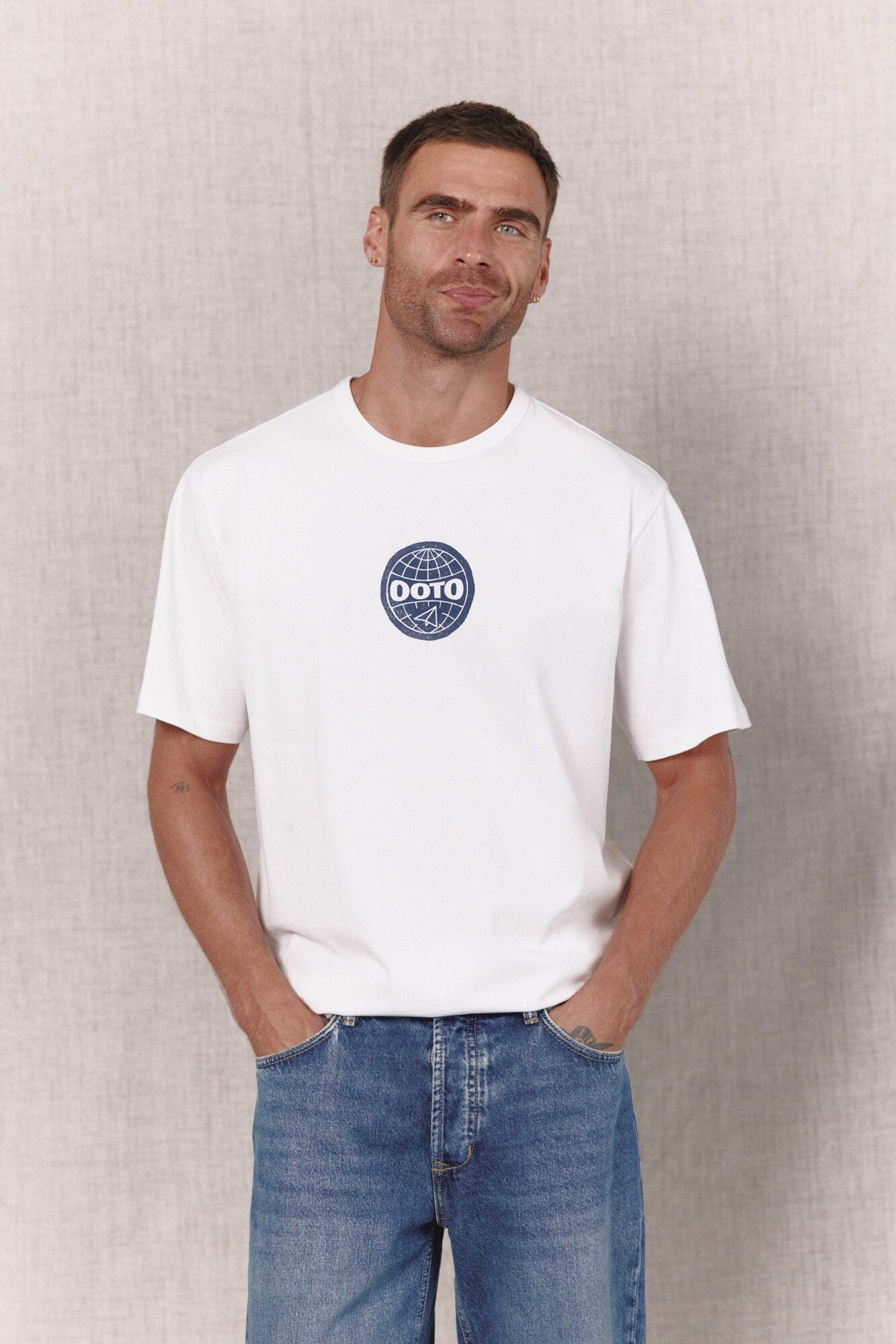 OOTO T-shirt gr&aacute;fica