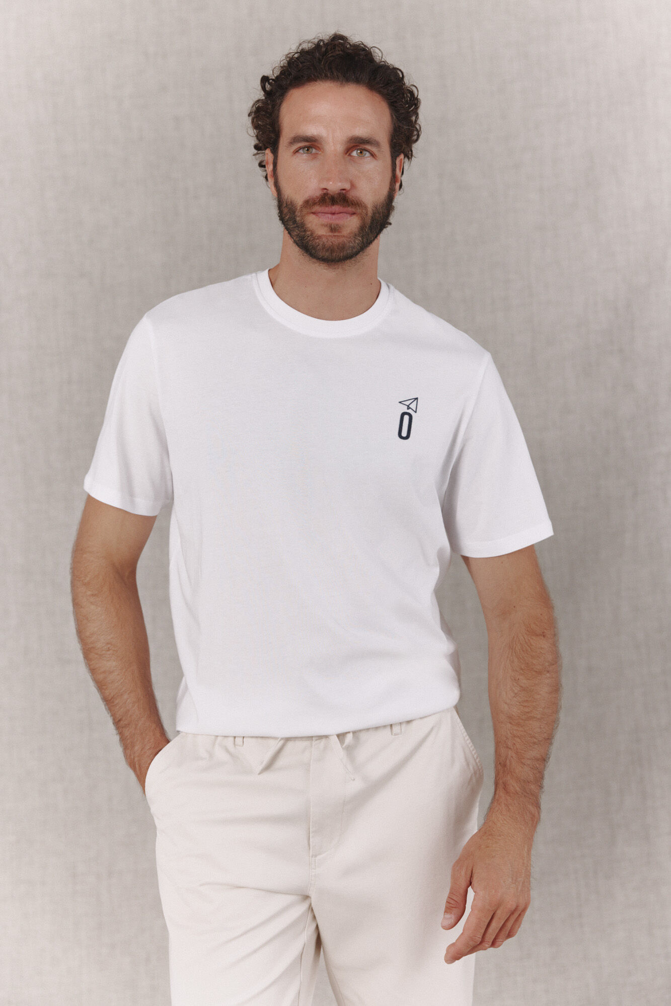 OOTO T-shirt b&aacute;sica lavagem desbotada com estampado
