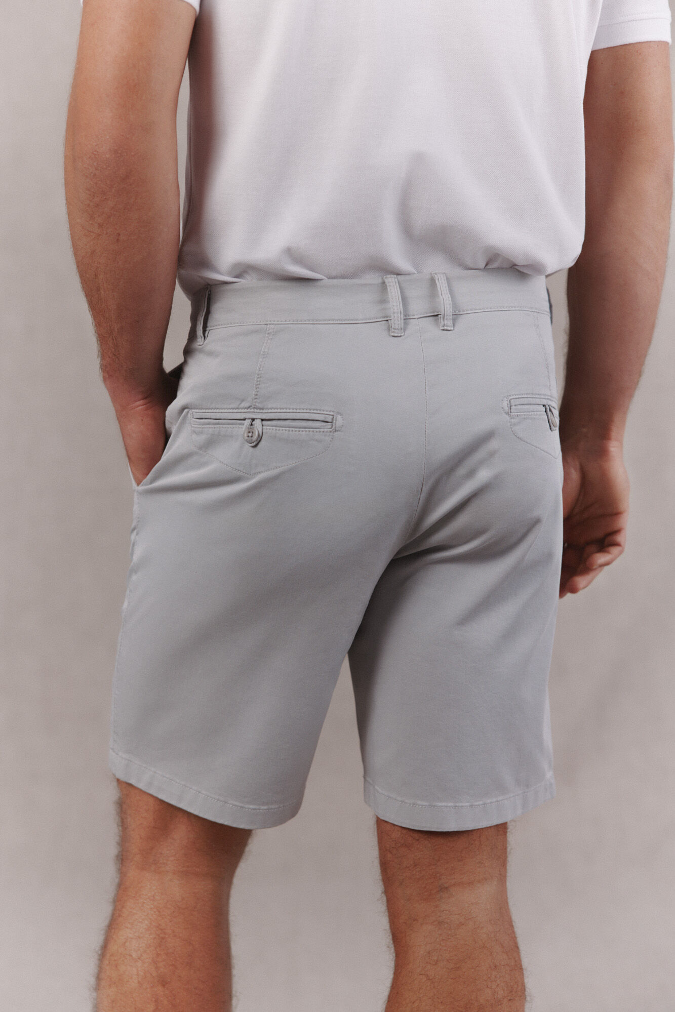 OOTO Basic regular Bermuda shorts Grey