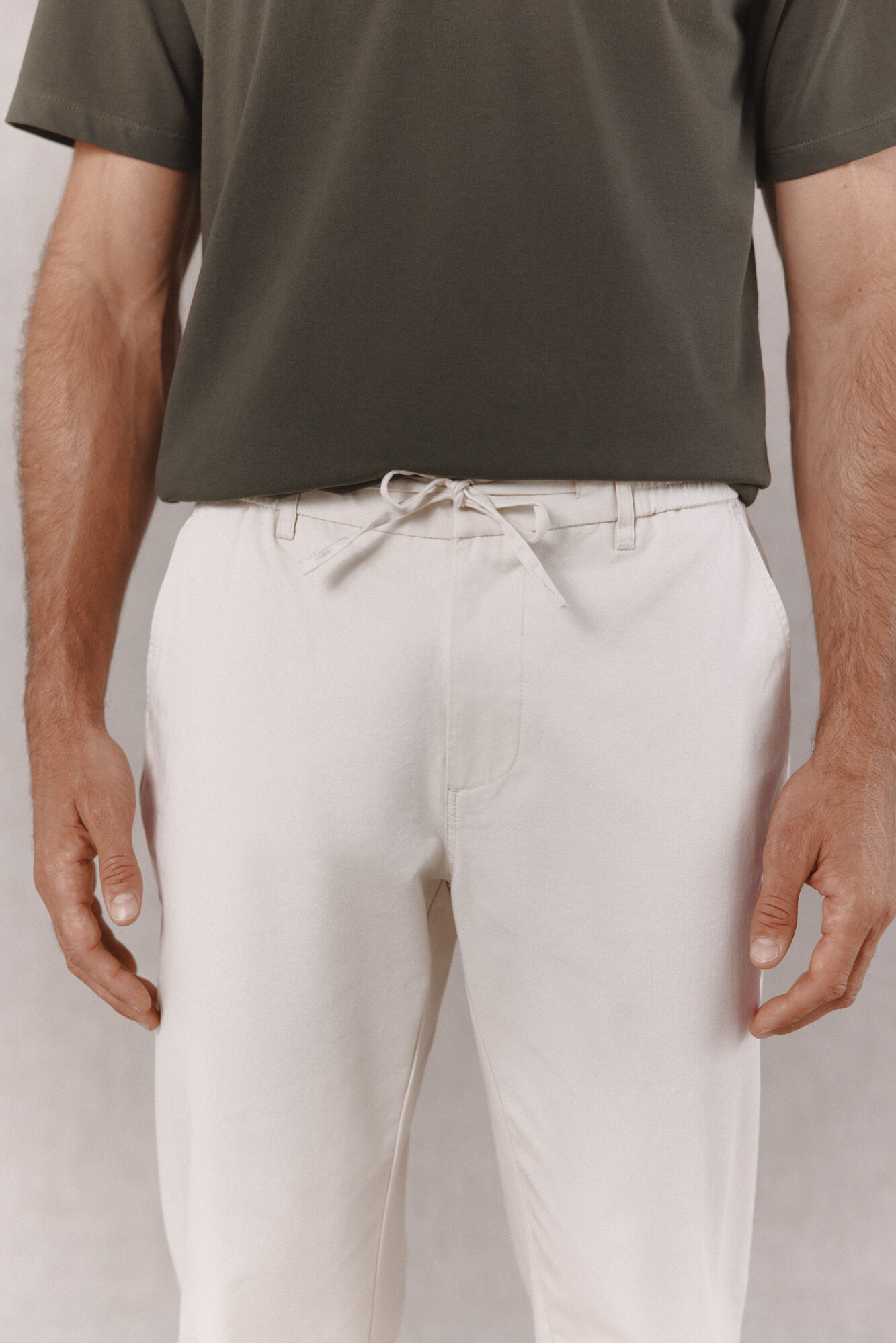 OOTO Regular elasticated chinos Ivory