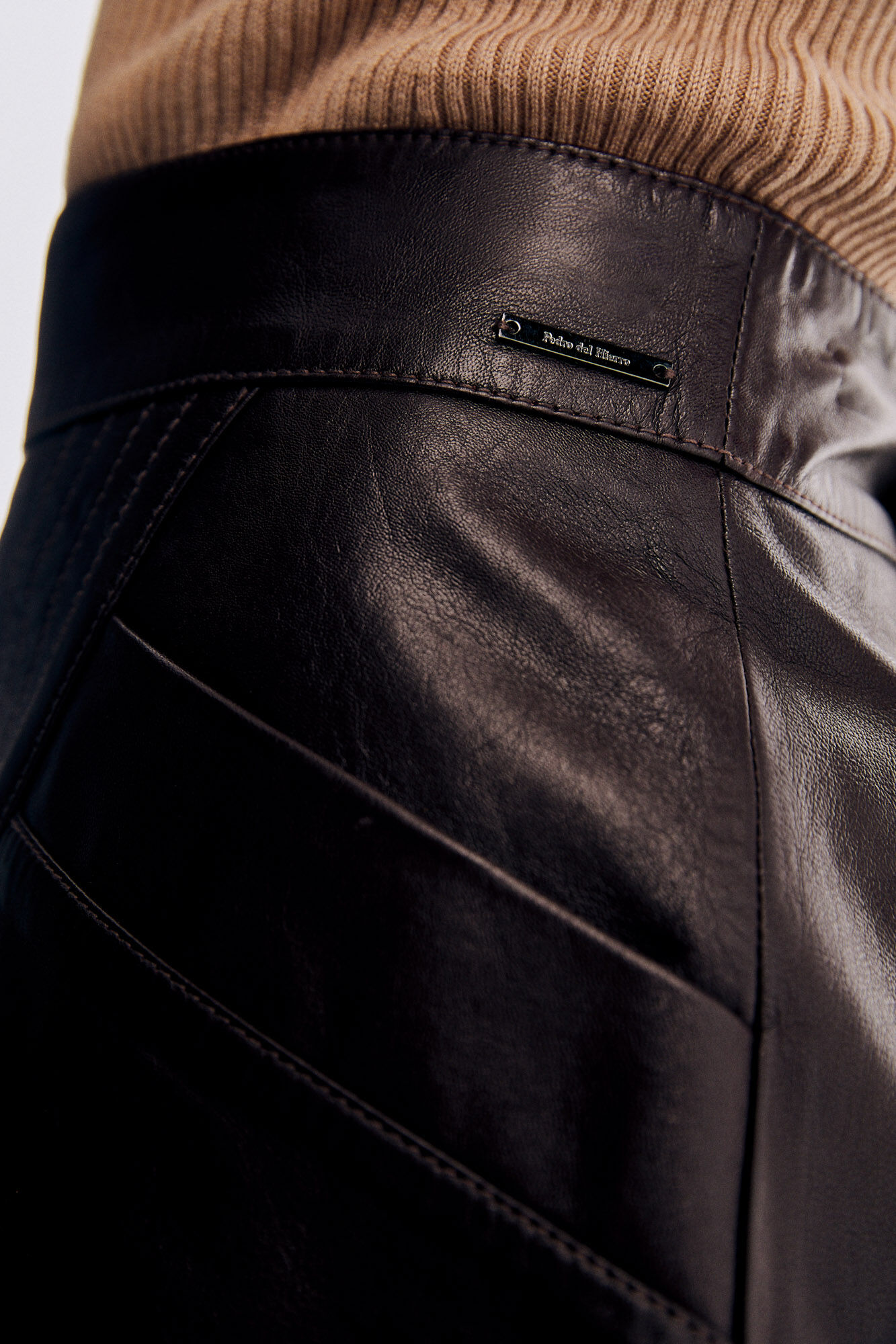 Pedro del Hierro Falda napa ebas&eacute; Marr&oacute;n