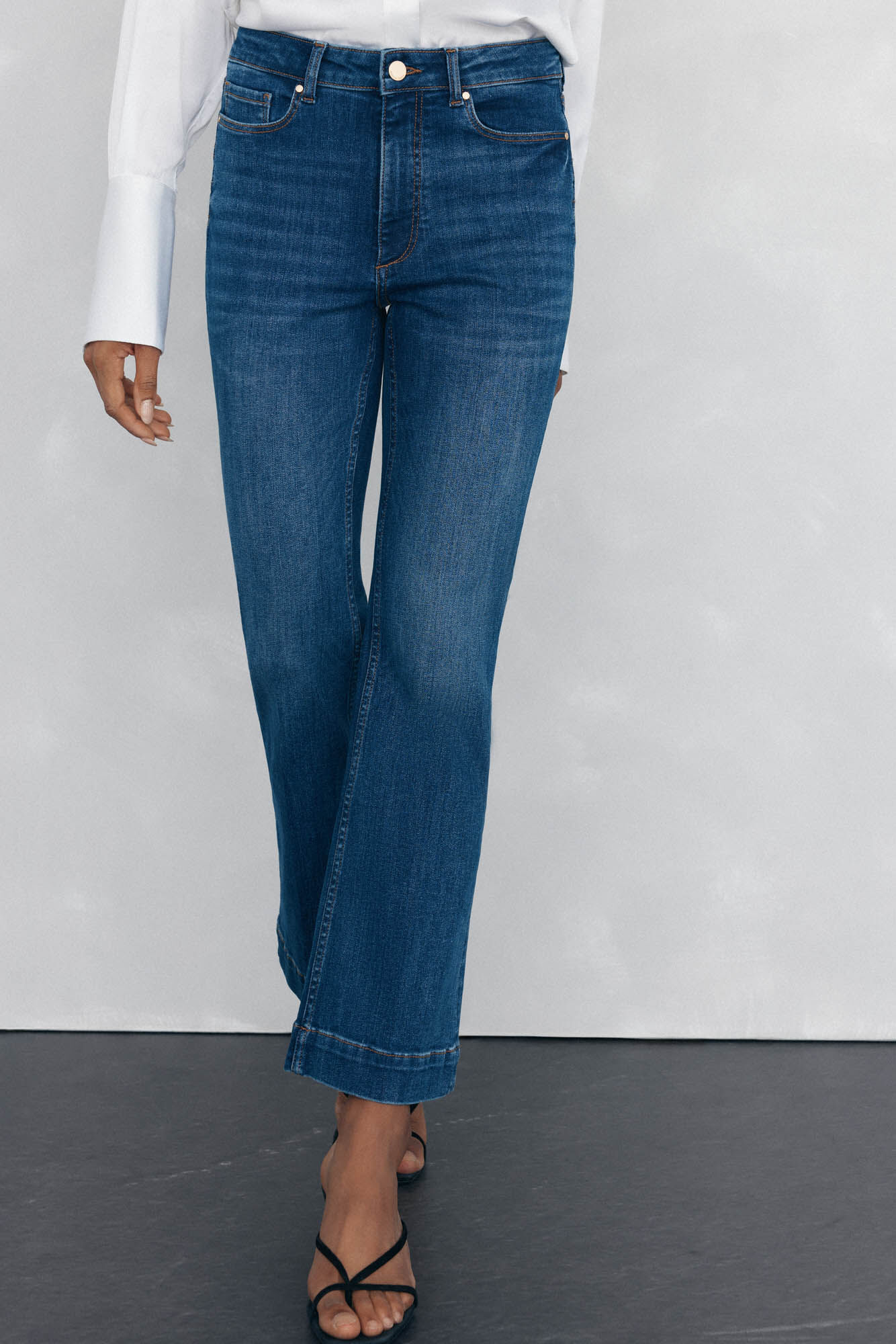 Pedro del Hierro Push-up flared cropped jeans
