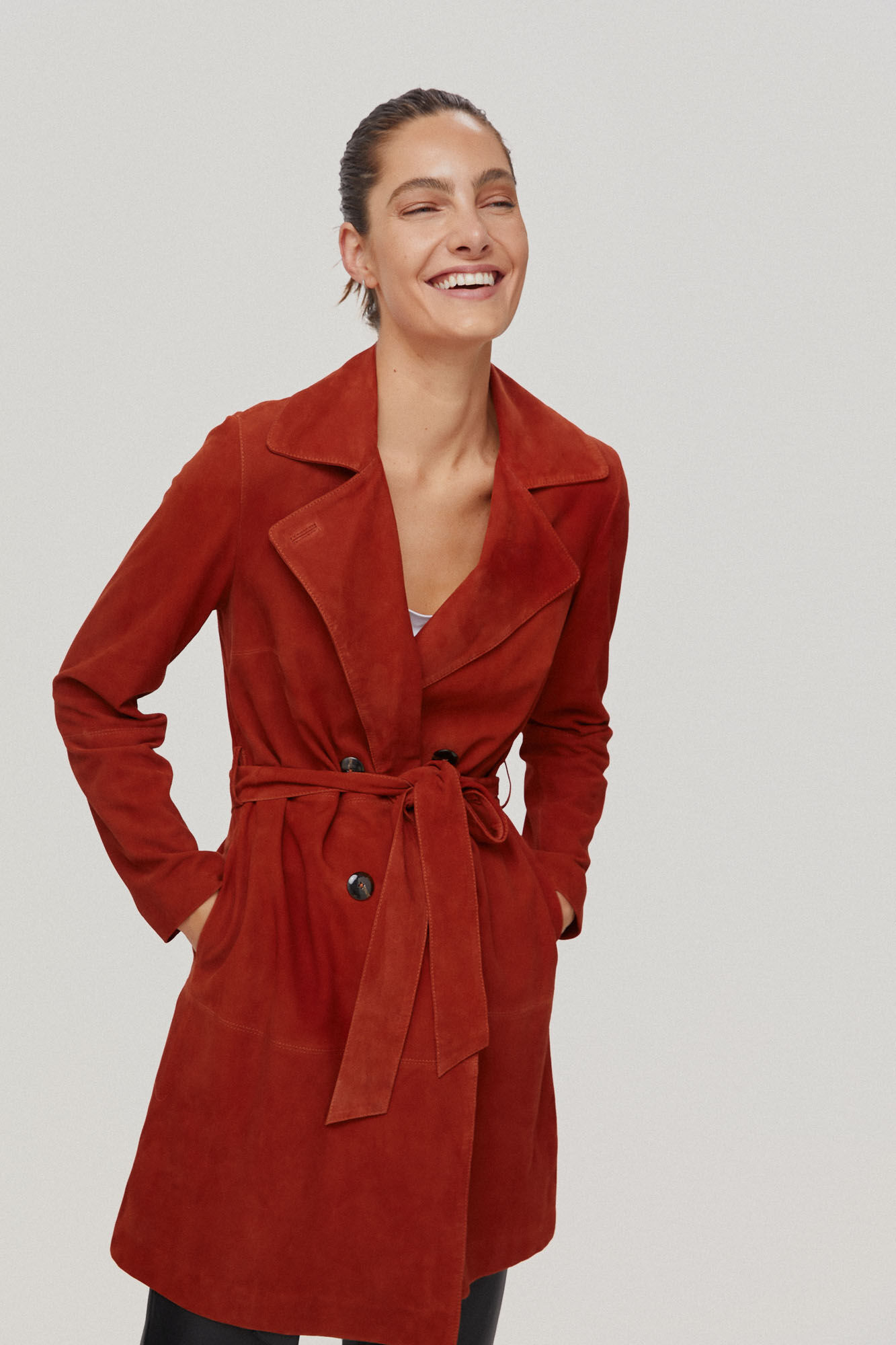 Pedro del Hierro Trench ligero ante Rosa