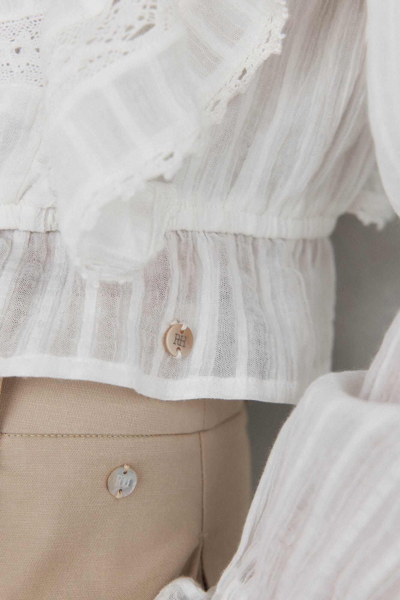 Pedro del Hierro Blusa rom&acirc;ntica com folho Branco