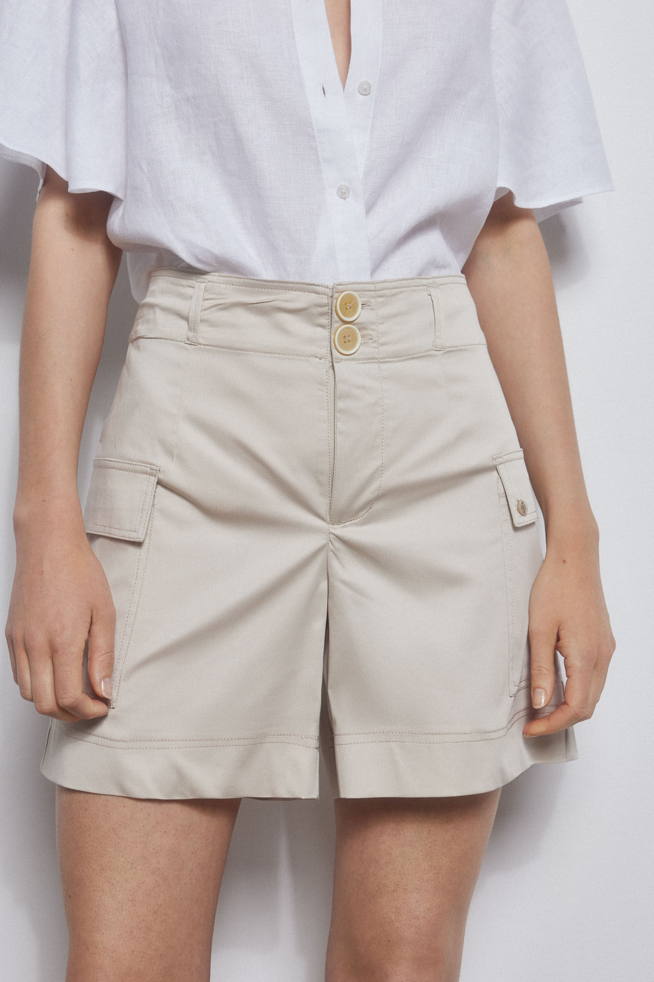 Pedro del Hierro Poplin bermuda shorts Beige