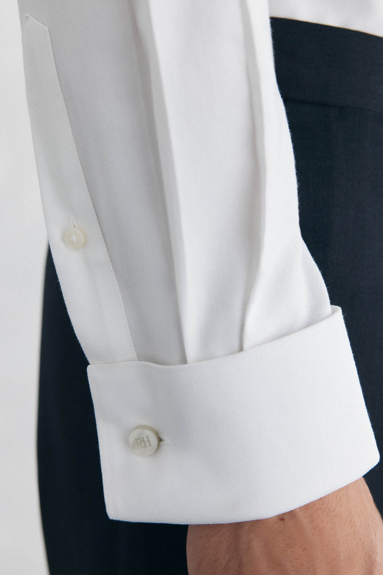 Pedro del Hierro Shirt with cufflinks, non-iron and stain-resistant