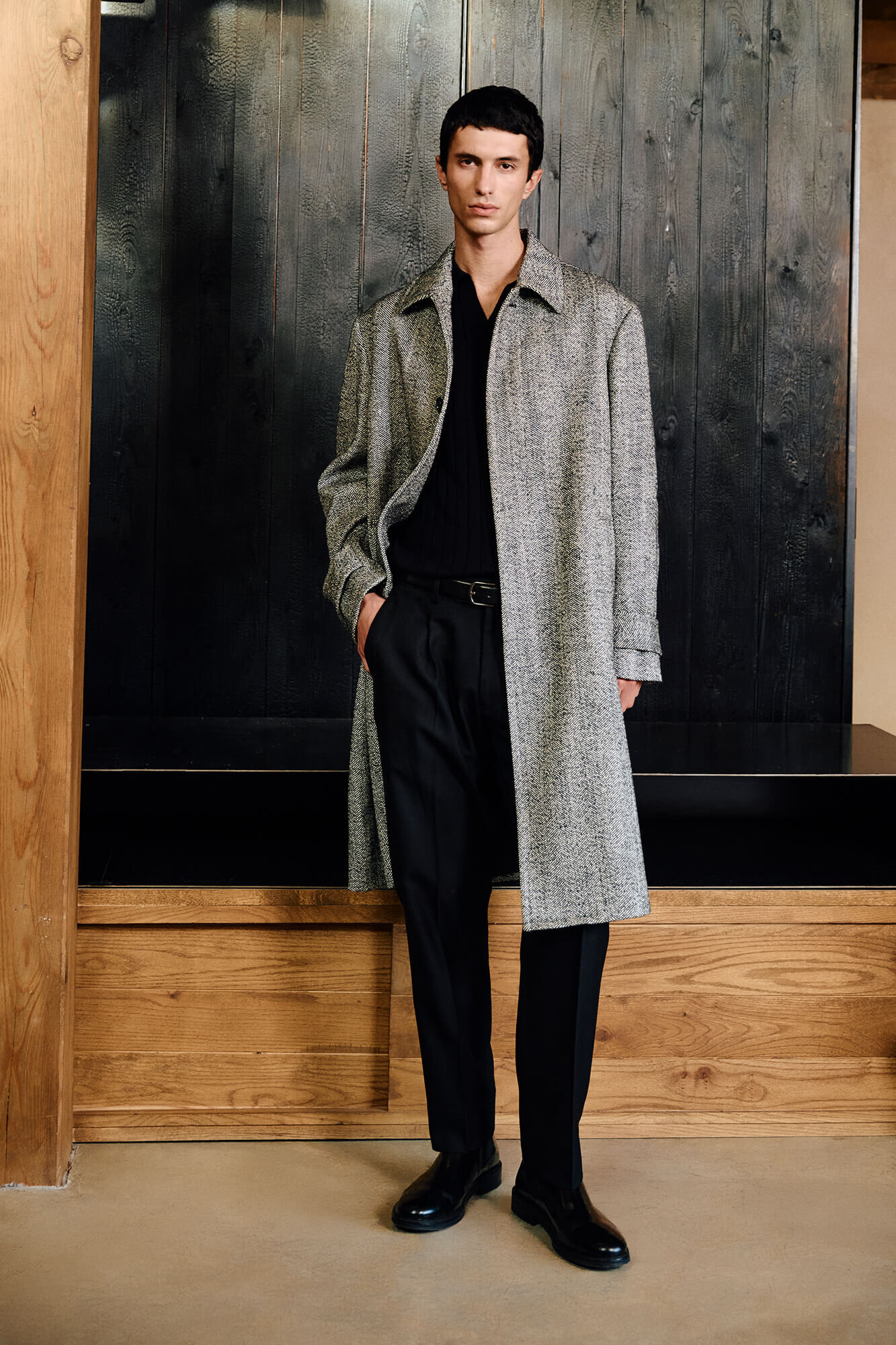Pedro del Hierro Herringbone shirt collar herringbone coat