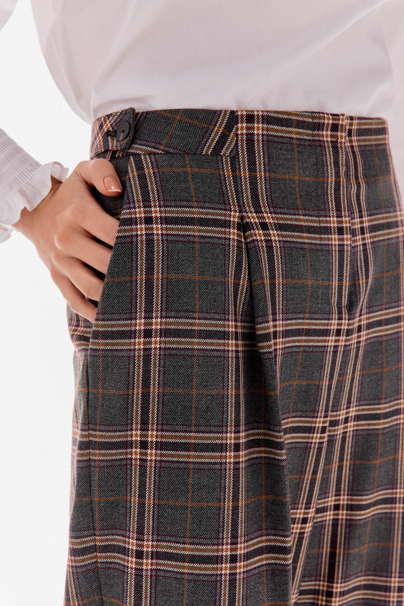 TFP by Tamara Falc&oacute; Straight trousers Grey