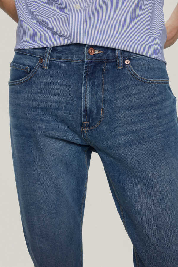 Pantalón vaquero regular, Ofertas em jeans de mulher
