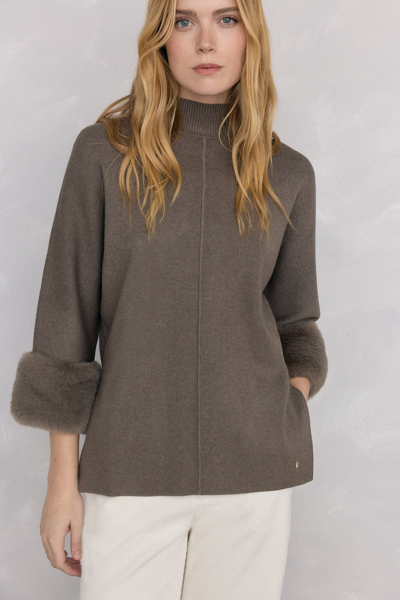 Pedro del Hierro Perkins neck poncho Green