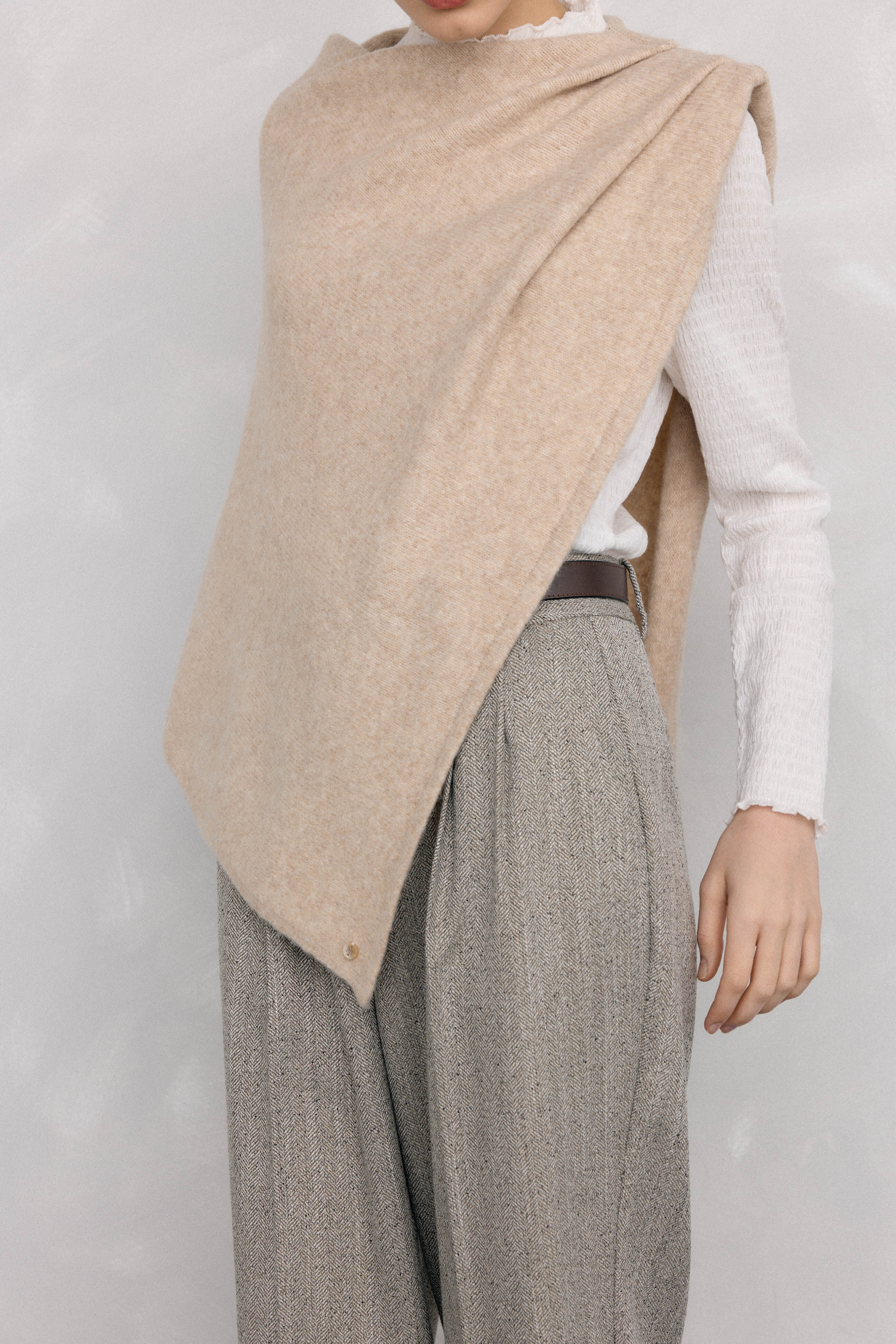 Pedro del Hierro Asymmetric jersey-knit cape Ecru