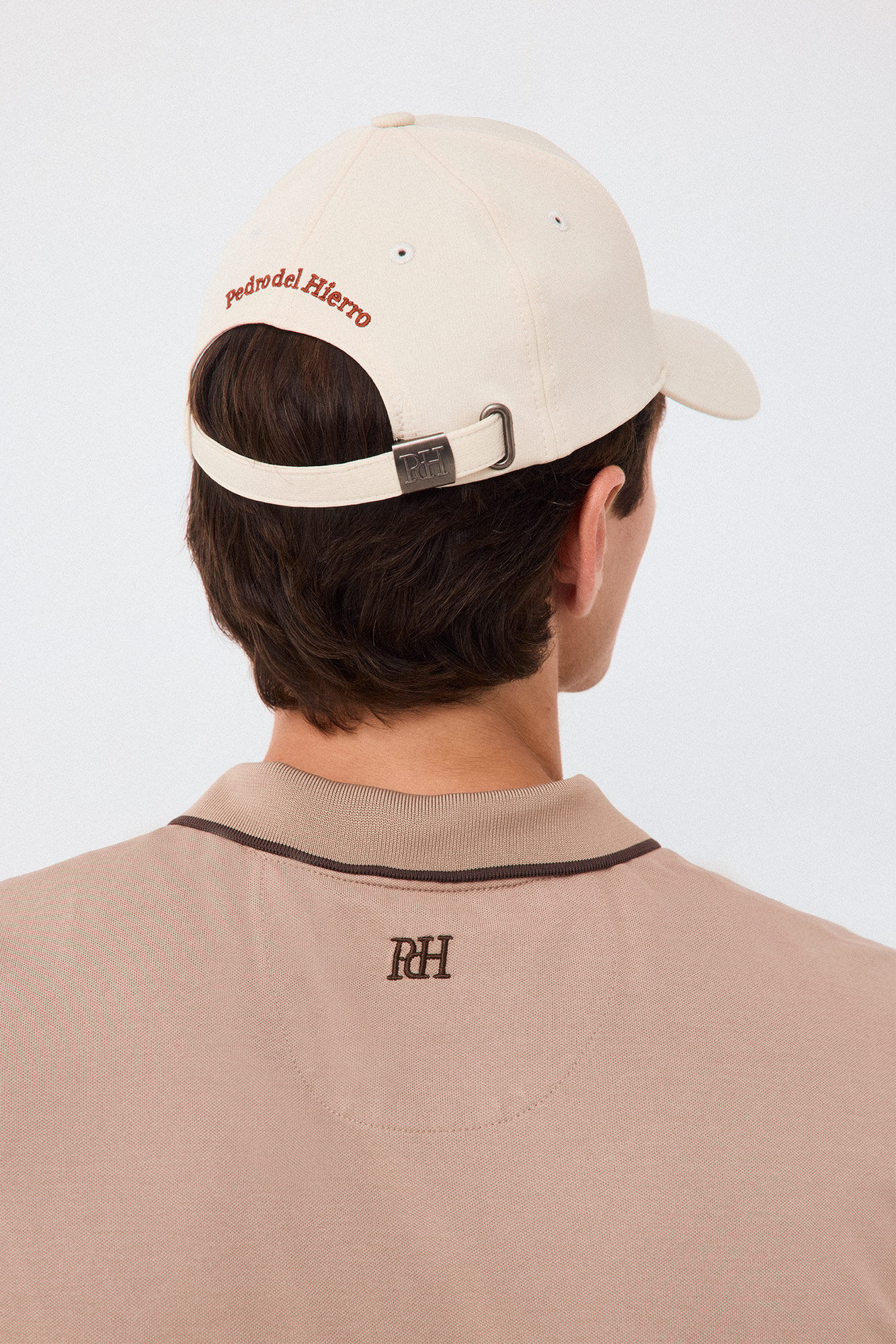 Pedro del Hierro Bon&eacute; de golfe com pala Beige