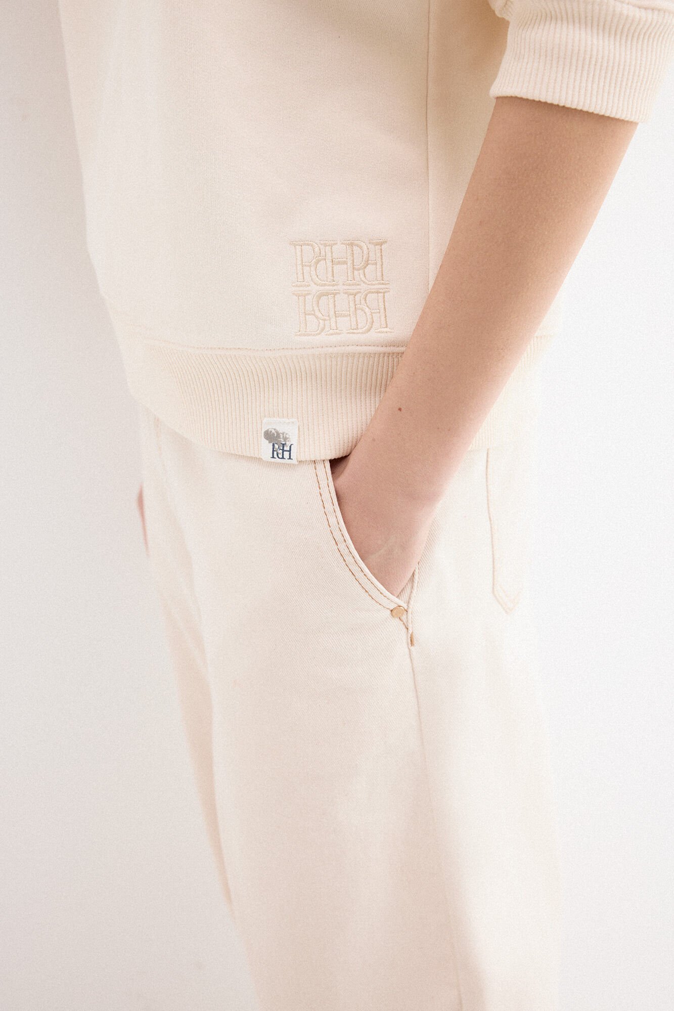 Pedro del Hierro Long sleeve sweatshirt Ecru