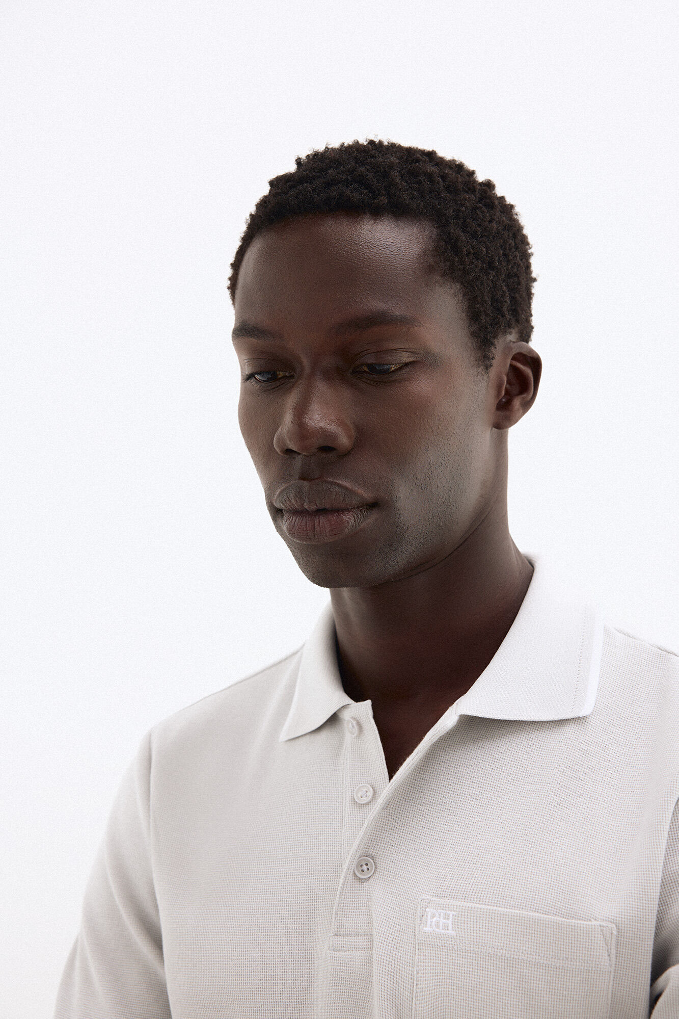 Pedro del Hierro Polo com textura Cizento