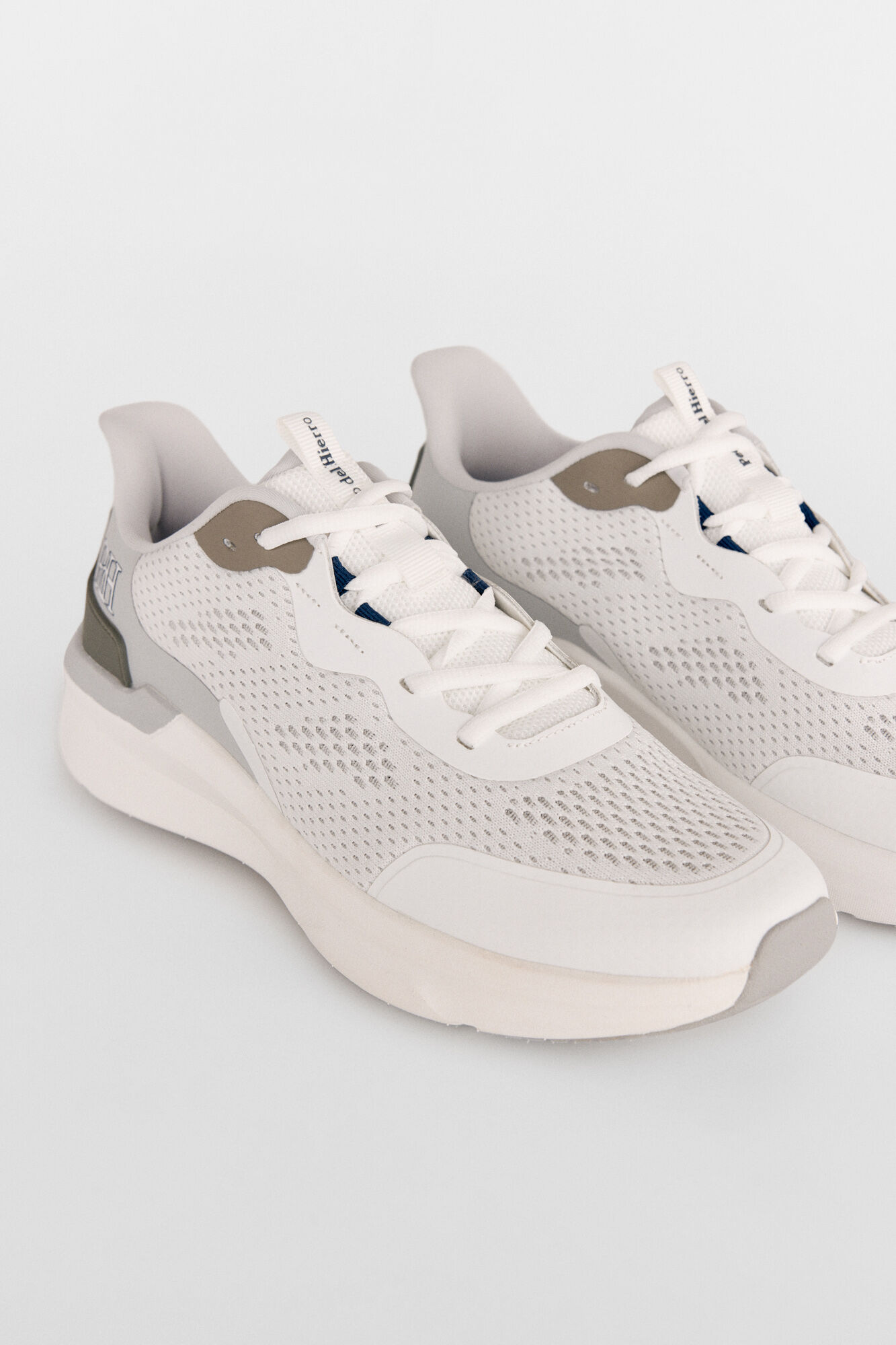 Pedro del Hierro Sapato t&ecirc;xtil com atacadores Branco