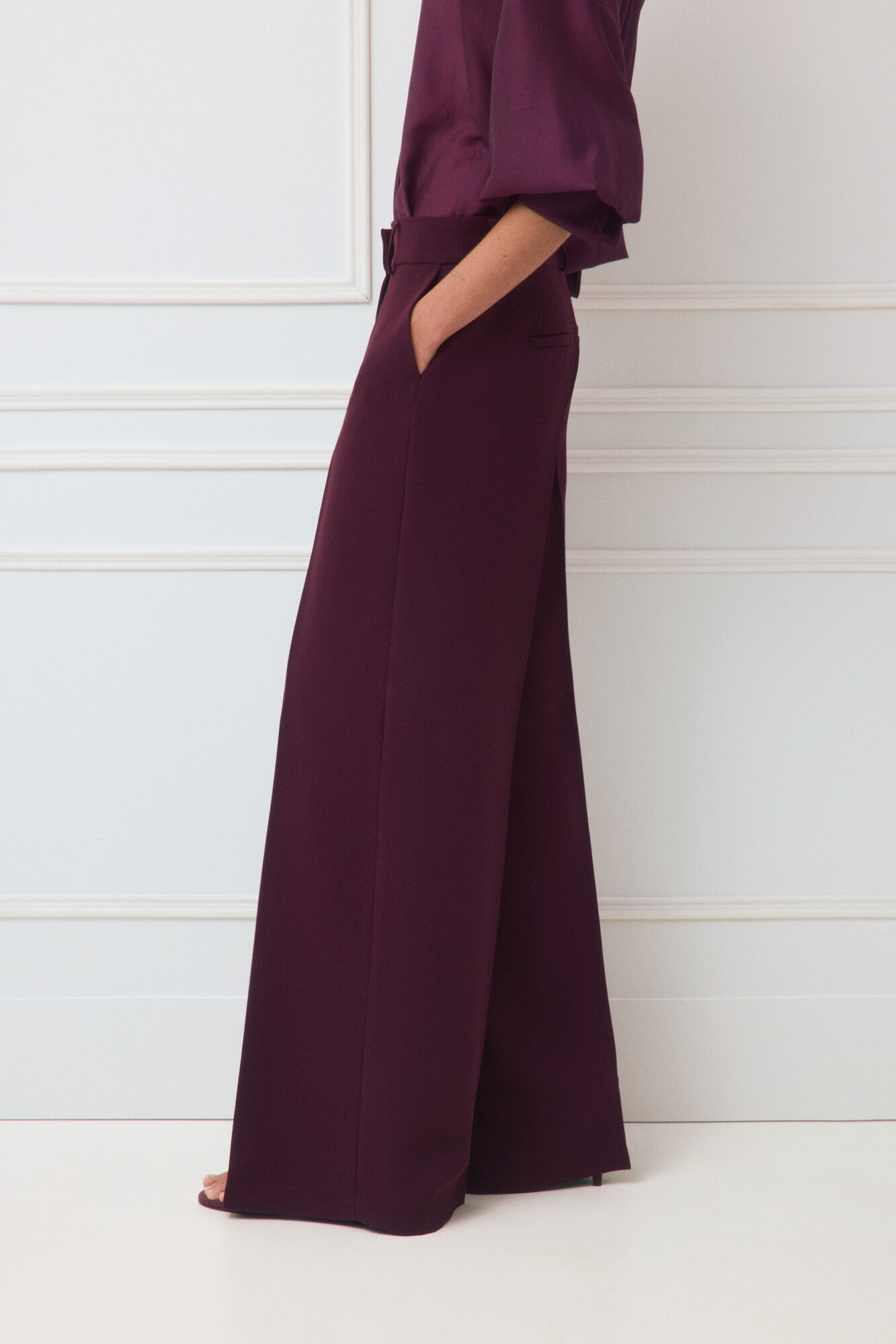 TFP by Tamara Falc&oacute; Straight trousers Burgundy