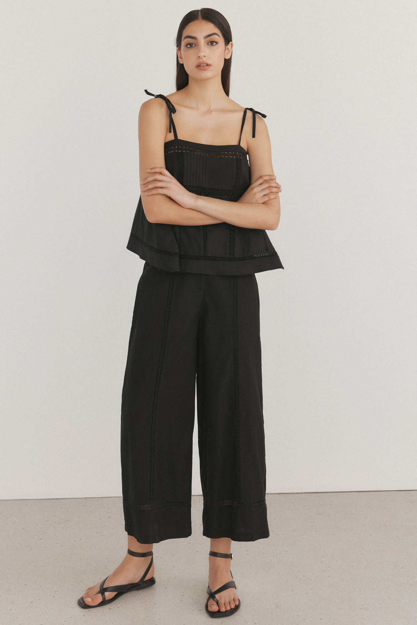 Pedro del Hierro straps top with peaks Black
