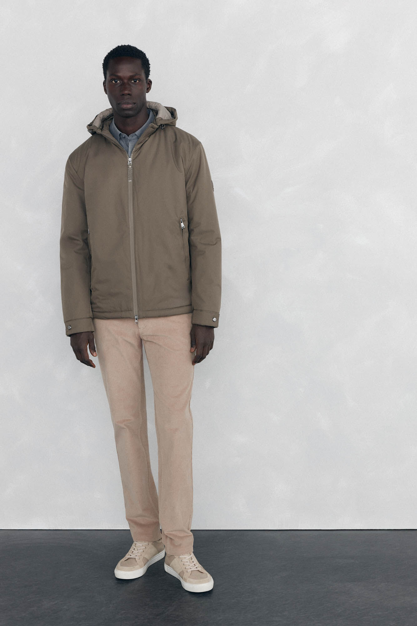 Pedro del Hierro Jaqueta com fecho-&eacute;clair e capuz Beige