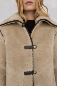 Pedro del Hierro Snap-on fur jacket